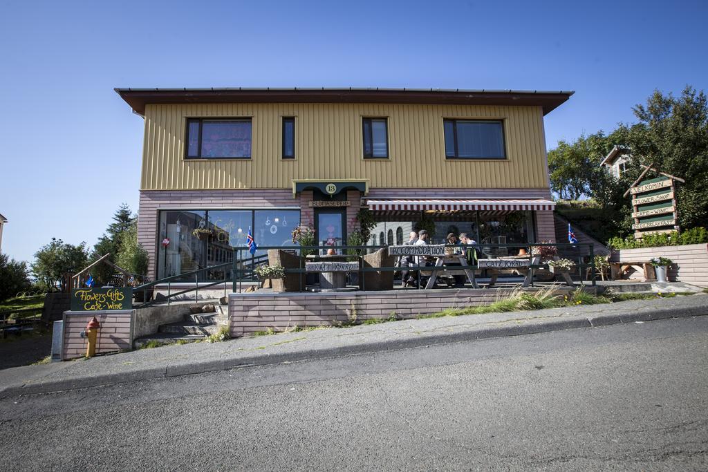 Blomasetrith Homestay Borgarnes Bagian luar foto