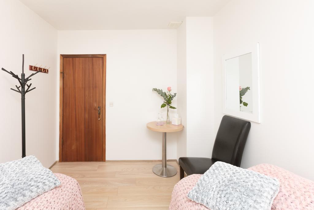 Blomasetrith Homestay Borgarnes Bagian luar foto