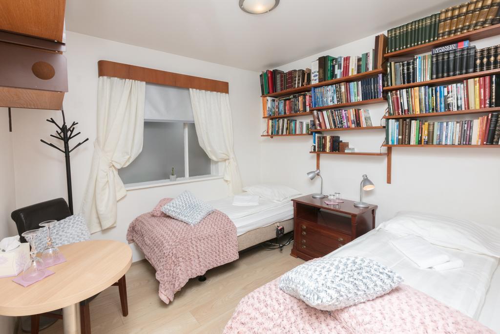 Blomasetrith Homestay Borgarnes Bagian luar foto